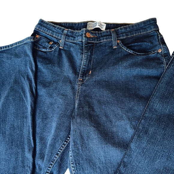 Levis, Signature - Jeans, at waist dark wash Boot Cut, Size 12L - Picture 2 of 11